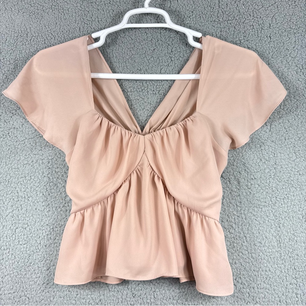 Express Women's Blush Flutter Sleeve Crop Blouse